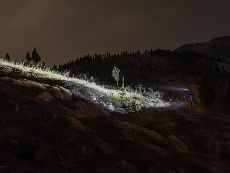 Latarka diodowa Fenix HM65R czołówka