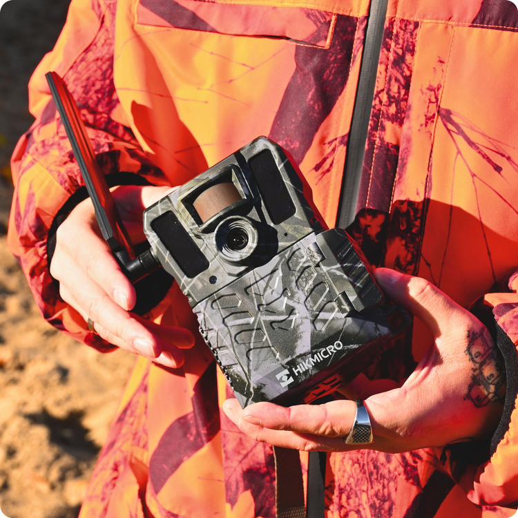 Fotopułapka kamera leśna Hikmicro M15 4G LTE GSM 10Mpx