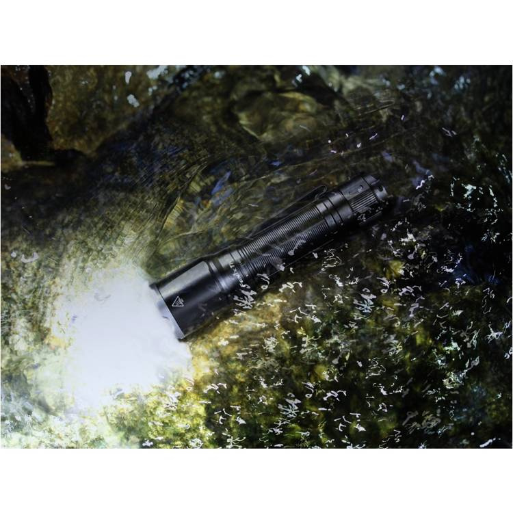 Latarka diodowa Fenix TK16 V2.0