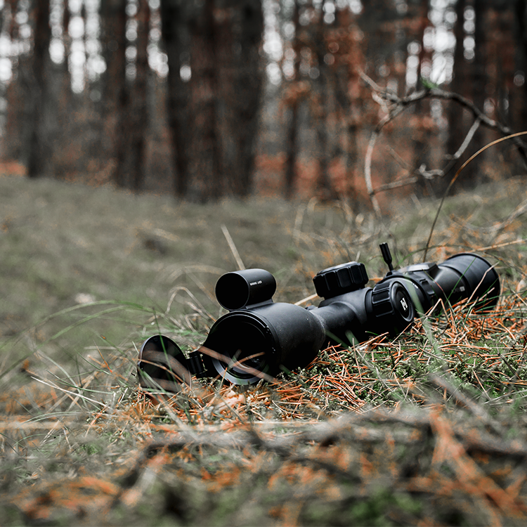 Celownik noktowizyjny Hikmicro ALPEX PRO A50PL LRF z uchwytem pod IR