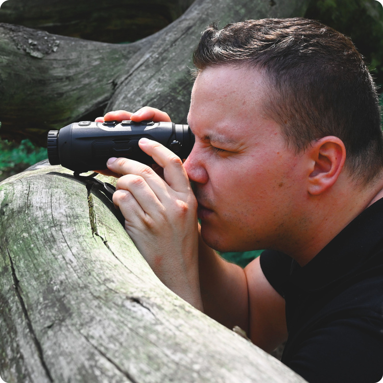 Termowizor obserwacyjny Kamera Hikmicro Lynx Pro LH19 2.0 - ręczny monokular do obserwacji