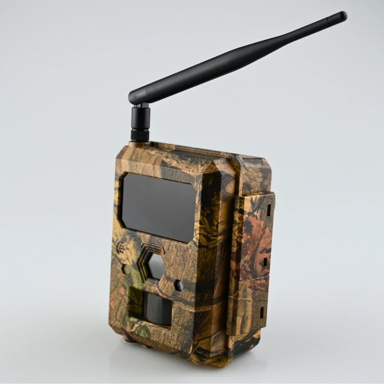 Fotopułapka ICUEASY 4G/LTE GSM 8Mpx 6 diod IR 30m doświetlenia