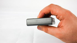 Skuteczny odstraszacz myszy, szczurów, kun, gryzoni na baterie