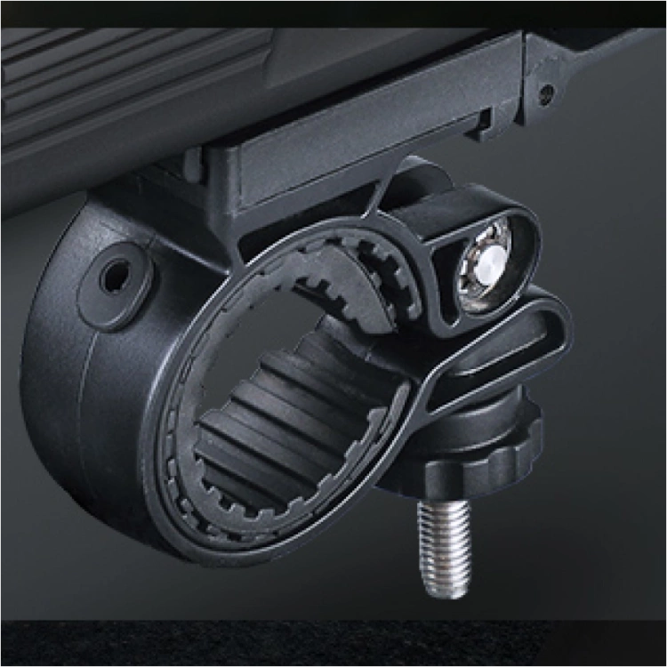 Lampa rowerowa Fenix BC21R v3.0 latarka do roweru