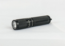 Latarka diodowa Fenix E05