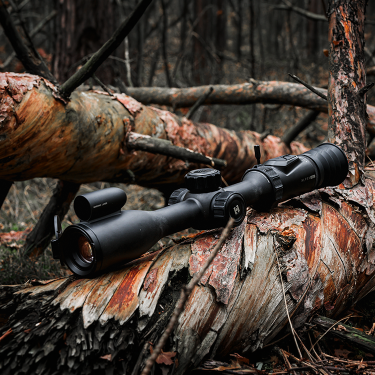 Celownik noktowizyjny Hikmicro ALPEX PRO A50PL LRF z uchwytem pod IR