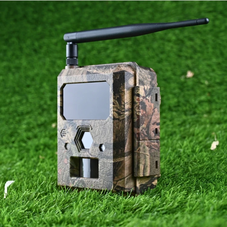 Fotopułapka ICUEASY 4G/LTE GSM 8Mpx 6 diod IR 30m doświetlenia