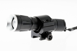 Zestaw ILUMINATOR LASER 850nm VC-850L z uchwytem