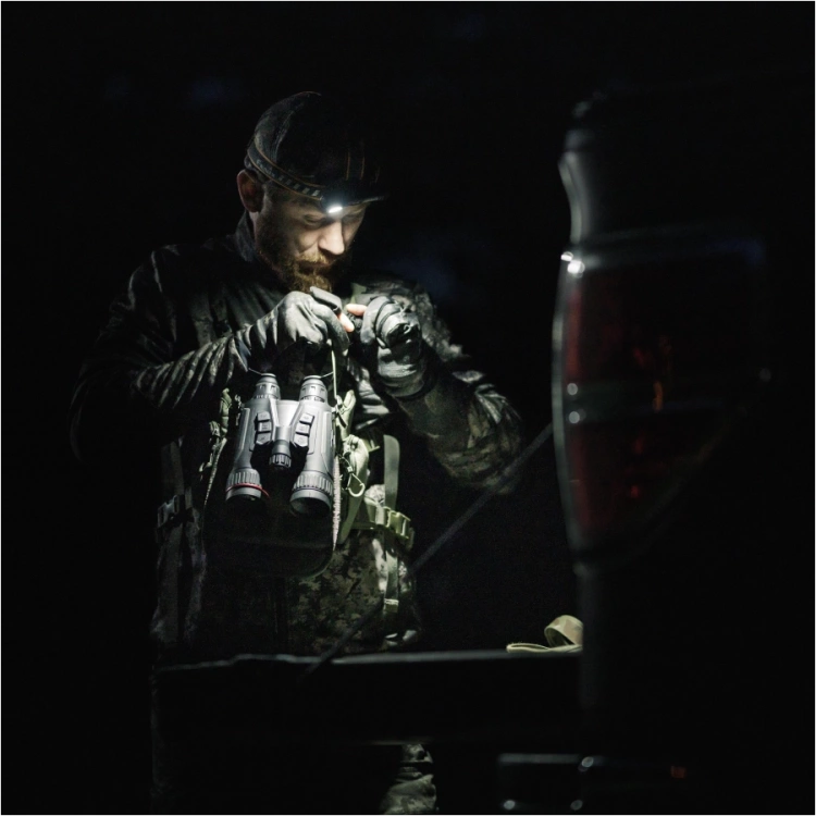 Latarka Czołowa Fenix HM61R v2.0 czołówka