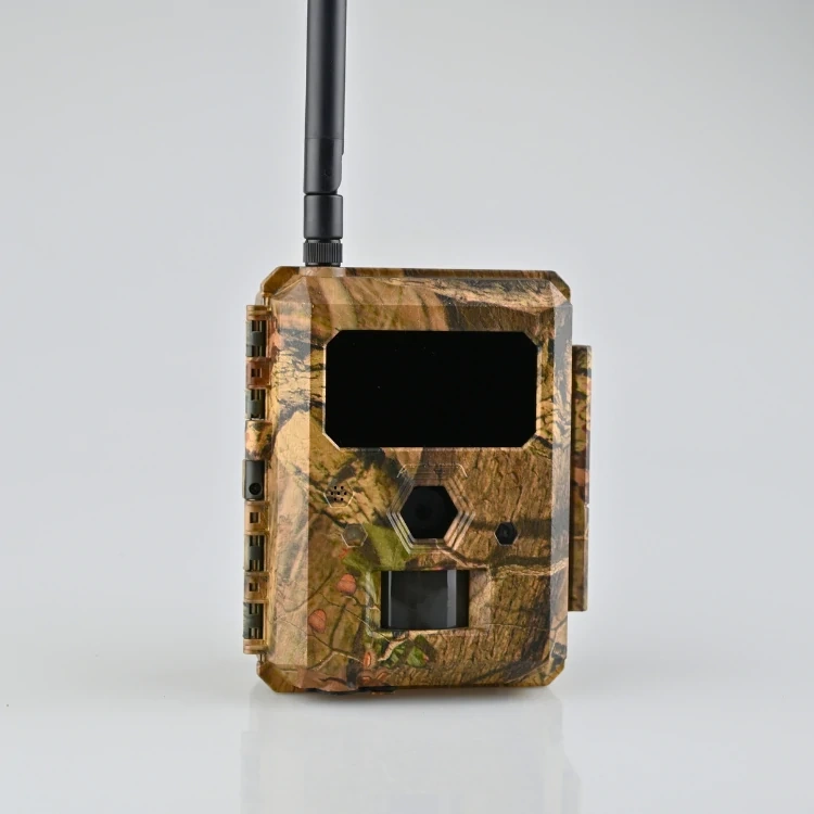 Fotopułapka ICUEASY 4G/LTE GSM 8Mpx 6 diod IR 30m doświetlenia