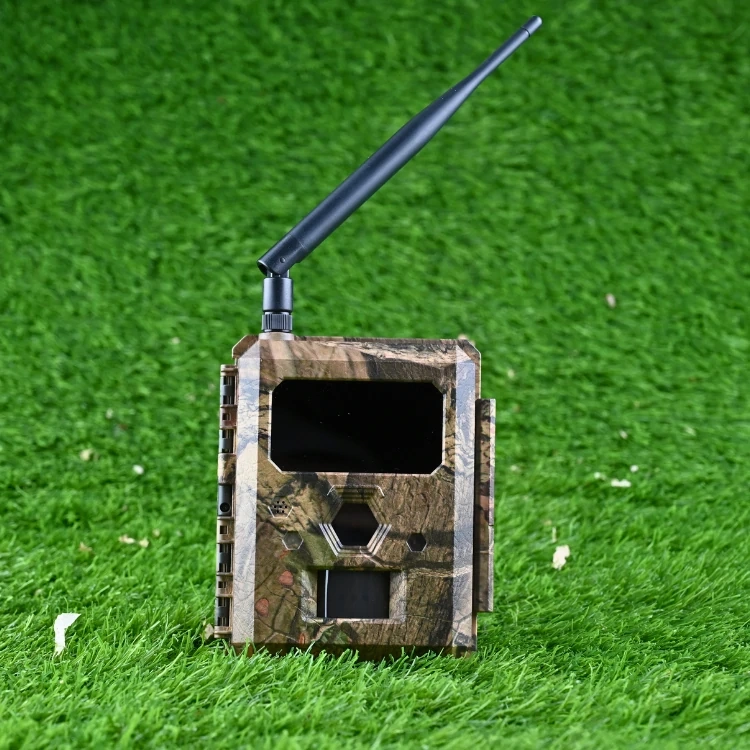 Fotopułapka ICUEASY 4G/LTE GSM 8Mpx 6 diod IR 30m doświetlenia