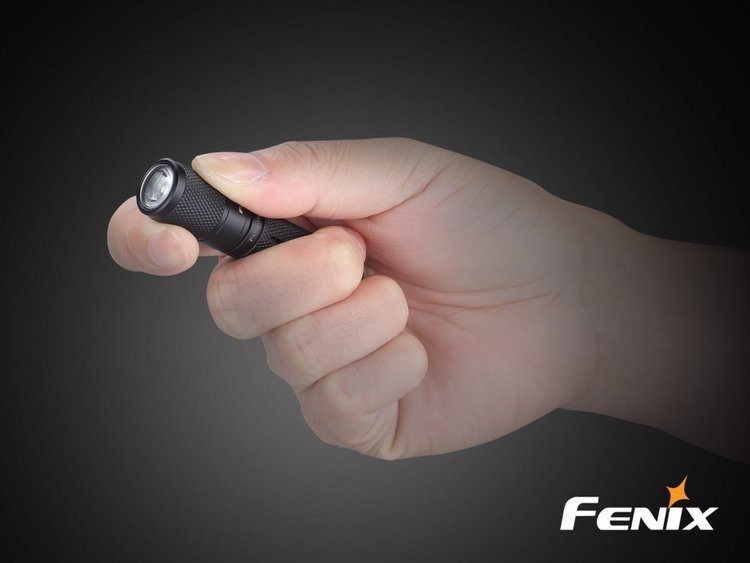 Latarka diodowa Fenix E05
