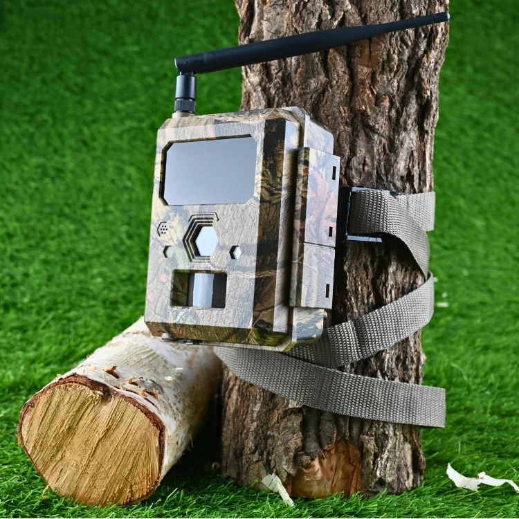 Fotopułapka ICUEASY 4G/LTE GSM 8Mpx 6 diod IR 30m doświetlenia