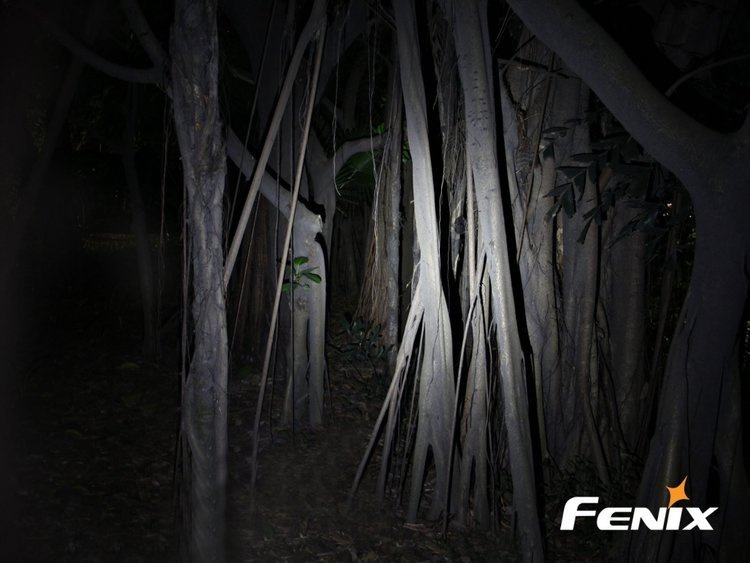 Latarka diodowa Fenix E05