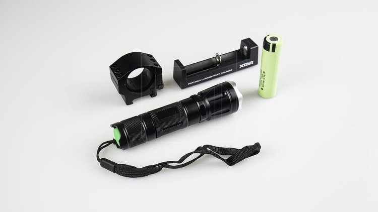 Zestaw ILUMINATOR LASER 850nm VC-850L z uchwytem