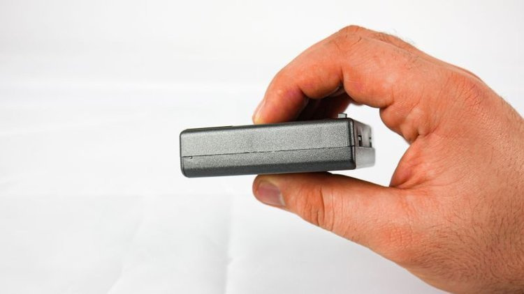 Skuteczny odstraszacz myszy, szczurów, kun, gryzoni na baterie