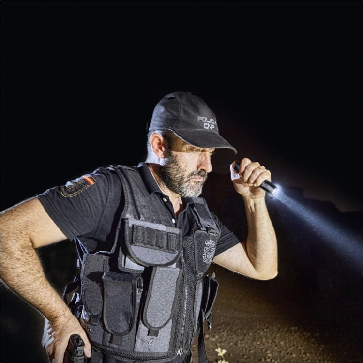 Latarka Taktyczna LED Fenix PD35 v3.0