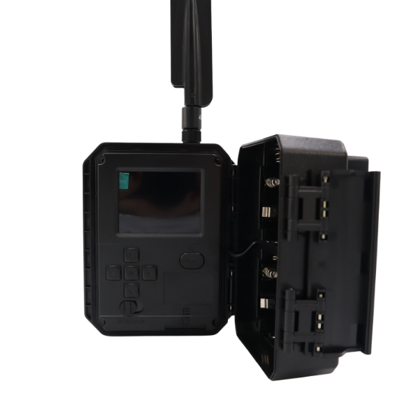 Zestaw Kamera Fotopułapka Predator Eye i001S Full-HD 4G LTE 30MPX + 8XAA + SD 32GB