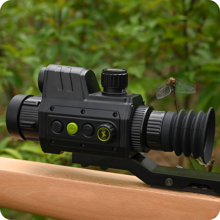 Termowizor Chiron PFI-C635 LRF z dalmierzem Pixfra