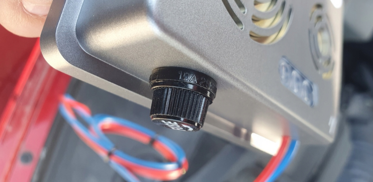 Radarowy samochodowy odstraszacz myszy, szczurów, kun, gryzoni Viano OS-04