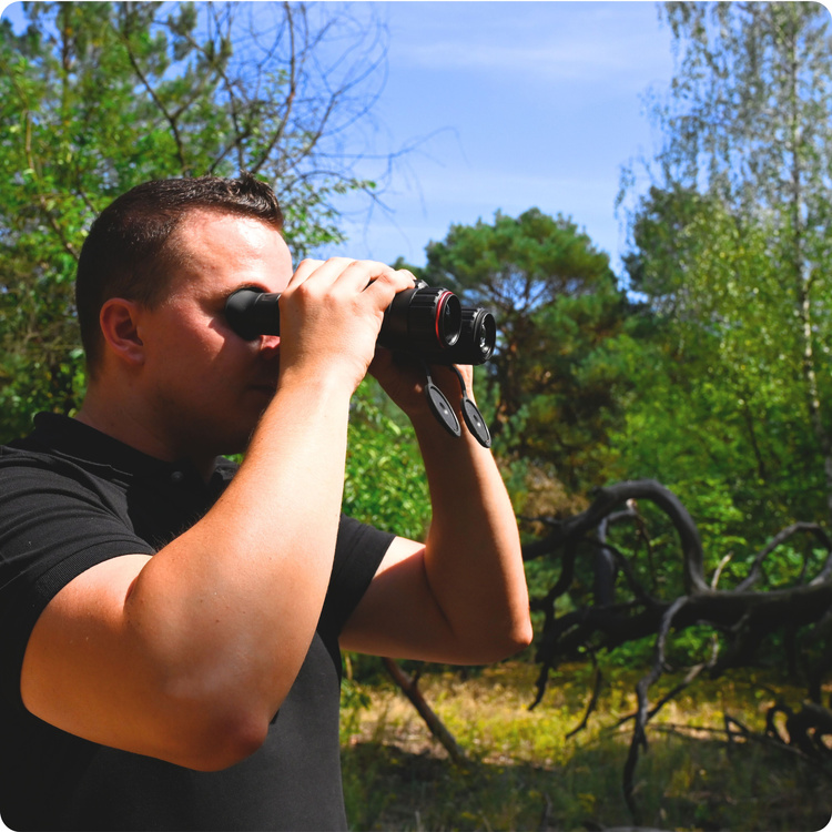 Multispektralna lornetka termowizyjna Habrok HH35L IR850nm z dalmierzem