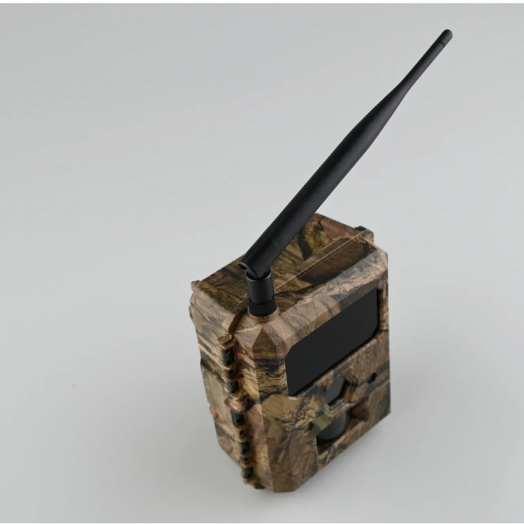 Fotopułapka ICUEASY 4G/LTE GSM 8Mpx 6 diod IR 30m doświetlenia