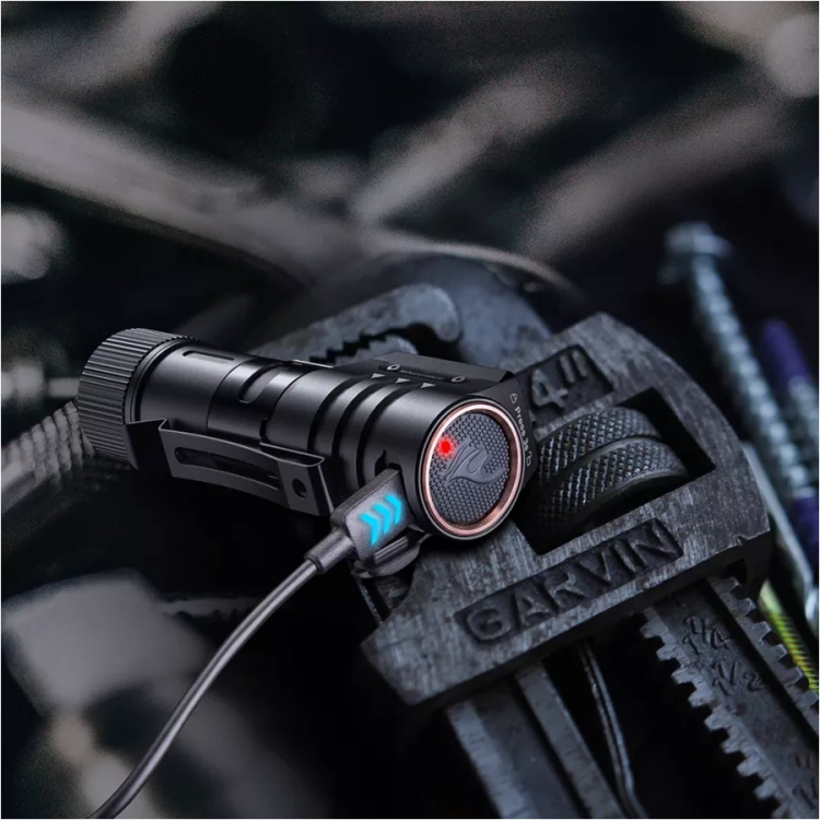 Latarka czołowa Fenix HM71R