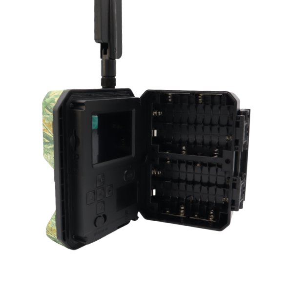 Zestaw Kamera Fotopułapka Predator Eye i001S Full-HD 4G LTE 30MPX + 8XAA + SD 32GB